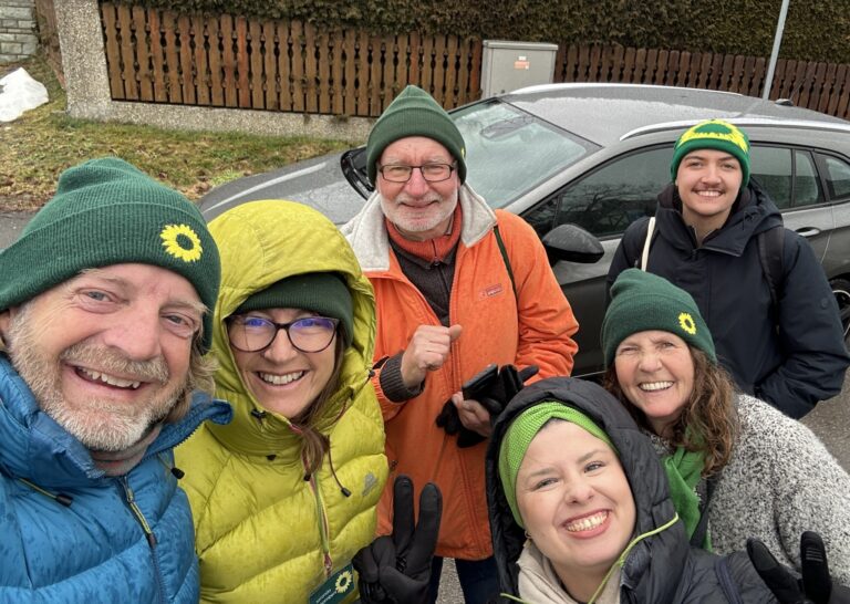 „Es ist gut, wenn jemand auch eine andere Meinung sagt!“ – Ortsbesuche in Weinhof und Pühlheim