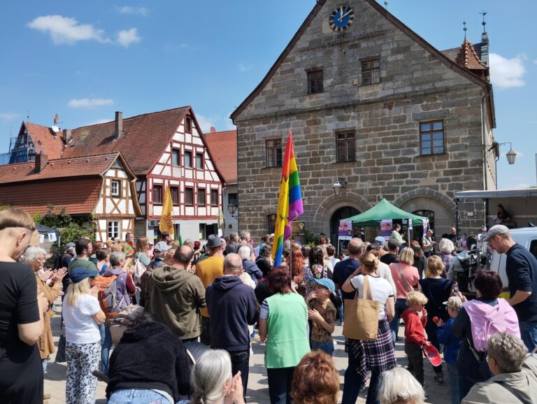 „NEIN zur Gewalt an Frauen!“ – Demonstration in Altdorf
